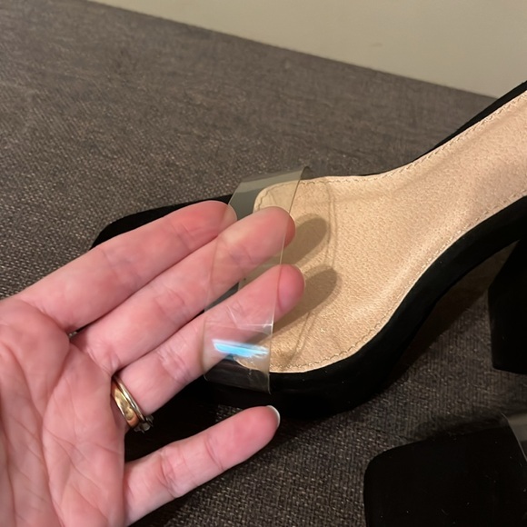 Liliana Black Heels - Picture 3 of 7